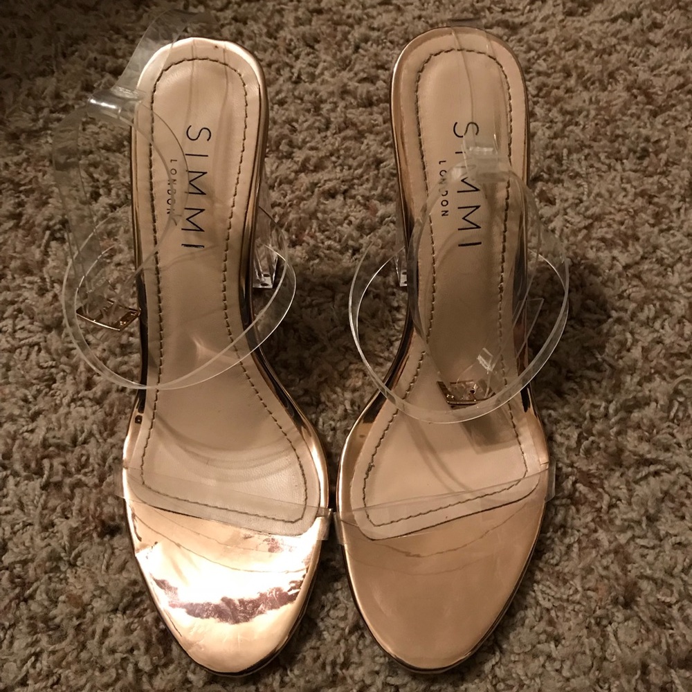 SOLD 💸 Rose gold glass slipper heel